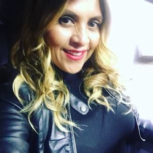 Meet your Posher, Gabriela